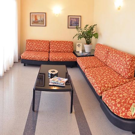 Pensione Villa Joli ليدو دي يسولو المظهر الخارجي الصورة