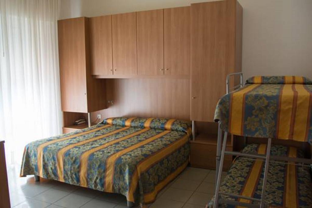 Pensione Villa Joli ليدو دي يسولو الغرفة الصورة